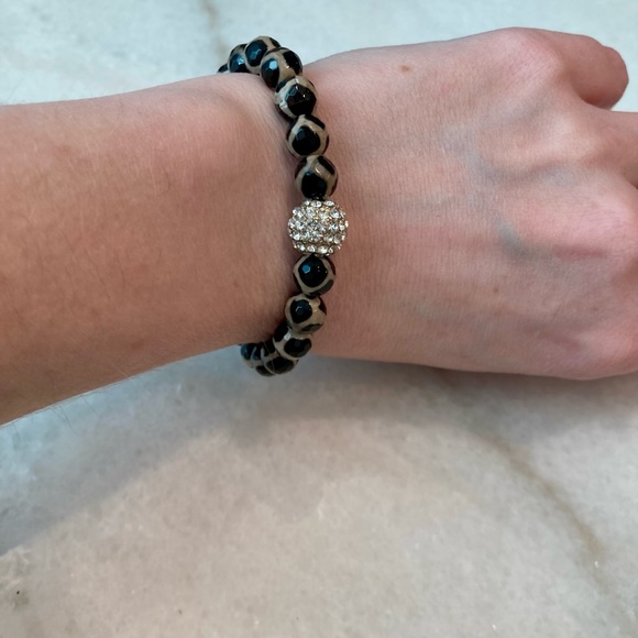 🔸NWT🔸Faceted Natural Dzi Agate Beaded Bracelet with CZ accent - Picture 2 of 10